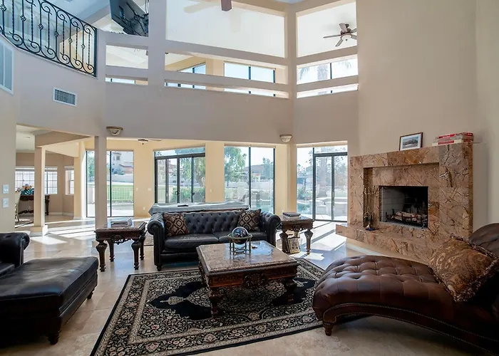 Golf Course Luxury Retreat On Hogan *