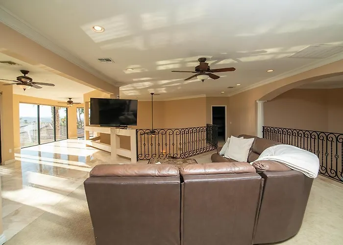 Holiday home Golf Course Luxury Retreat On Hogan Lake Havasu City