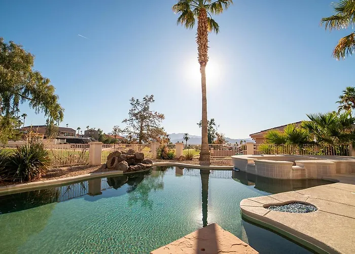 Golf Course Luxury Retreat On Hogan *