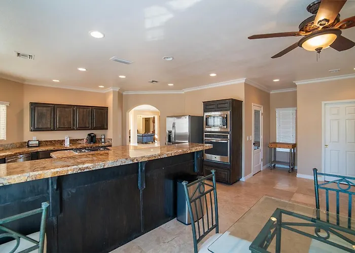Golf Course Luxury Retreat On Hogan Holiday home Lake Havasu City