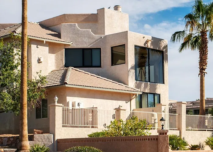 Holiday home Golf Course Luxury Retreat On Hogan *