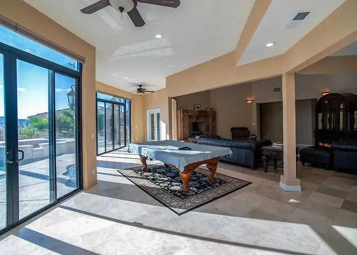 Golf Course Luxury Retreat On Hogan Lake Havasu City